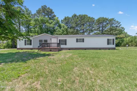 1549 Pelican Pl SW, Shallotte, NC 28470