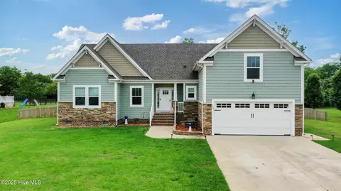121 Algonquin Trl, Shawboro, NC 27973