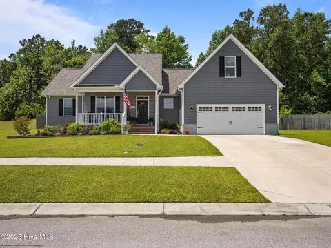 132 Shadow Creek Dr, Hubert, NC 28539
