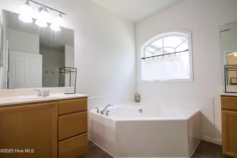 102 E Stockton Pl, Hampstead, NC 28443 photo 14