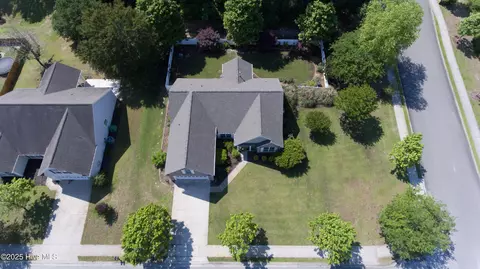 102 E Stockton Pl, Hampstead, NC 28443 photo 3