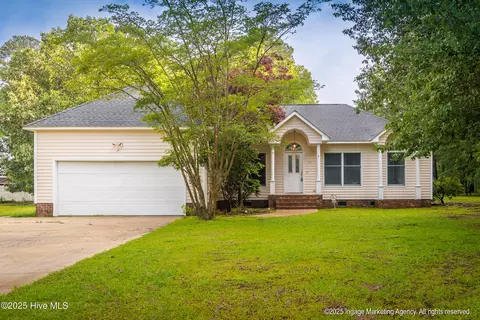 1210 Davenport Pl, Winterville, NC 28590