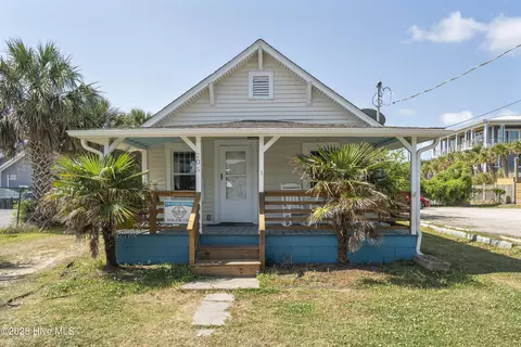 205 Raleigh Ave, Carolina Beach, NC 28428