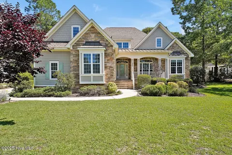 886 Hollybriar Dr SE, Bolivia, NC 28422