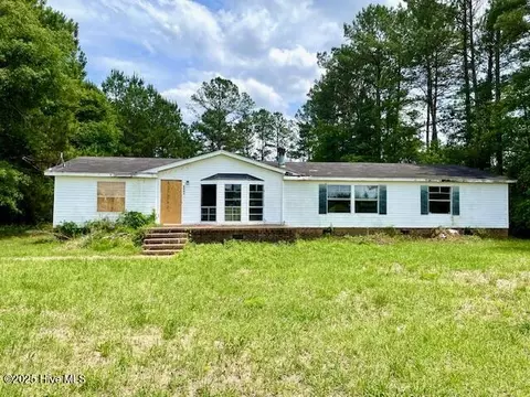 5007 Mercer Mill Rd, Clarkton, NC 28433