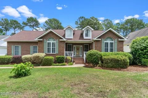 722 Wild Oak Ln NW, Calabash, NC 28467