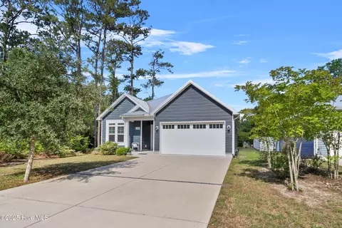 109 NW 24th St, Oak Island, NC 28465
