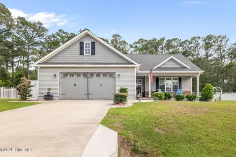 116 Meadowbrook Ct, Cedar Point, NC 28584