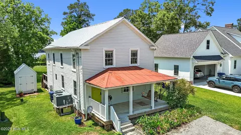 Exterior - 105 N Main St, Bath, NC 27808 photo 7 of 7