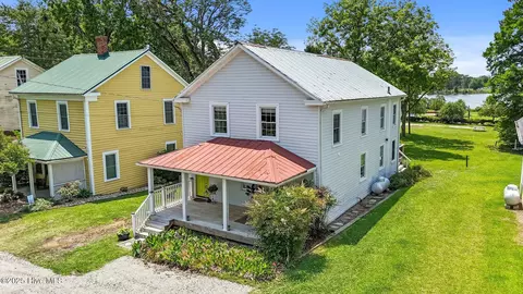 Exterior - 105 N Main St, Bath, NC 27808 photo 6 of 7