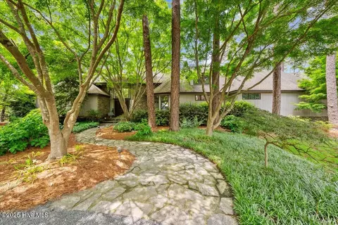10 Brookline Dr, Pinehurst, NC 28374 photo 2