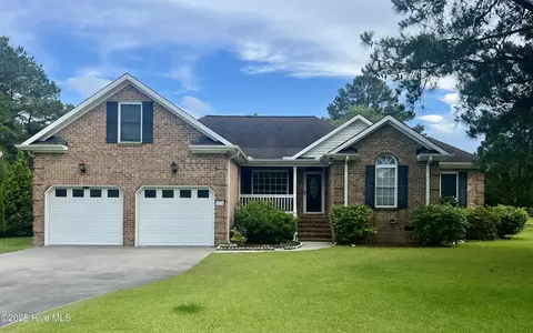 2276 B Stokes Rd, Greenville, NC 27858