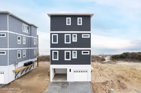 736 Dune Ridge Ct, Surf City, NC 28445