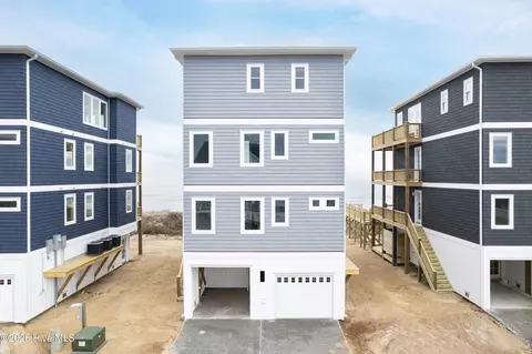 738 Dune Ridge Ct, Surf City, NC 28445