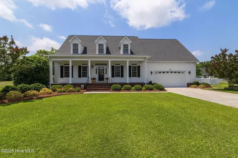 202 Madison Ann Dr, La Grange, NC 28551