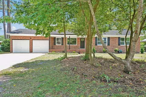 114 Wellington Dr, Wilmington, NC 28411
