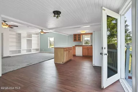 Living - 159 Shady Lane Rd, Willard, NC 28478 photo 8 of 8
