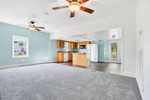 Living - 159 Shady Lane Rd, Willard, NC 28478 photo 5 of 8