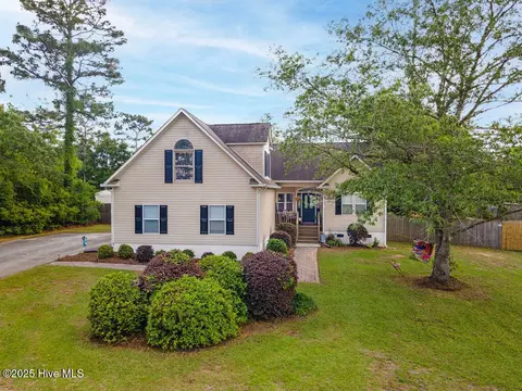 1177 Roberts Rd, Newport, NC 28570