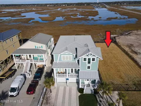 100 N Shore Dr E, Sunset Beach, NC 28468