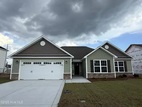 2010 Bluewater Blvd, New Bern, NC 28562