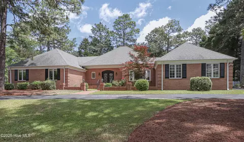 240 Donald Ross Dr, Pinehurst, NC 28374 photo 2