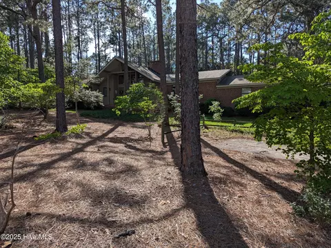 190 Grove Rd, Southern Pines, NC 28387
