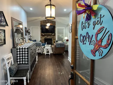 Entry Way - 45 Quail Dr, Harrells, NC 28444 photo 1 of 1
