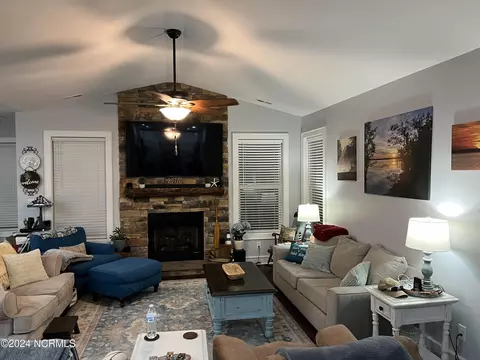 Living - 45 Quail Dr, Harrells, NC 28444 photo 1 of 1