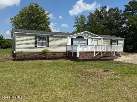 2871 Bailey Rd, Williamston, NC 27892