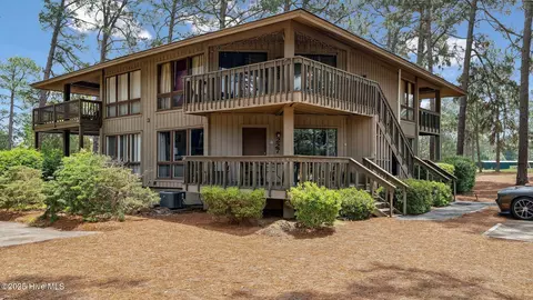 227 Foxkroft Dr #9, Foxfire Village, NC 27281