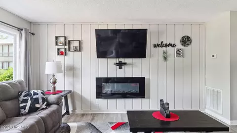 227 Foxkroft Dr #9, Foxfire Village, NC 27281 photo 9