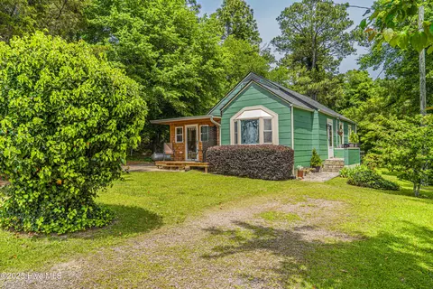 295 Bell Ave, Southern Pines, NC 28387