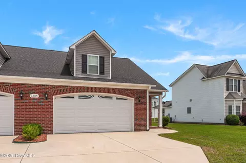 2205 Remington Ct #B, Greenville, NC 27834