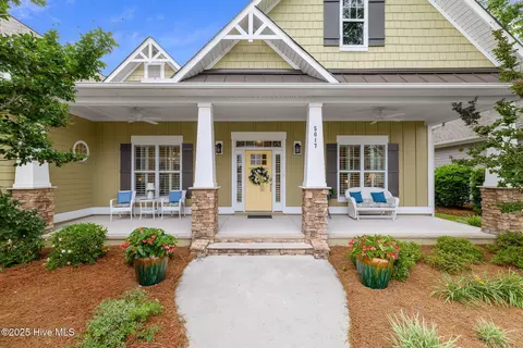 5017 Dockside Dr, Wilmington, NC 28409