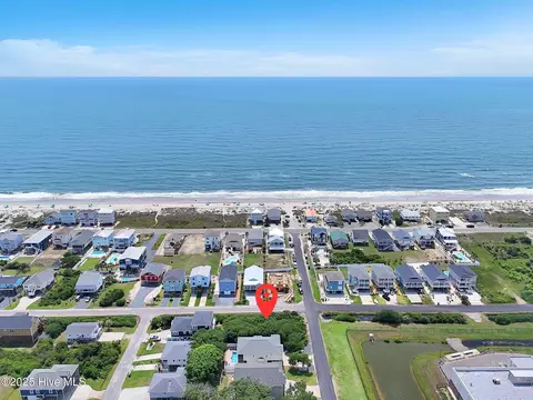 116 SE 52nd St, Oak Island, NC 28465