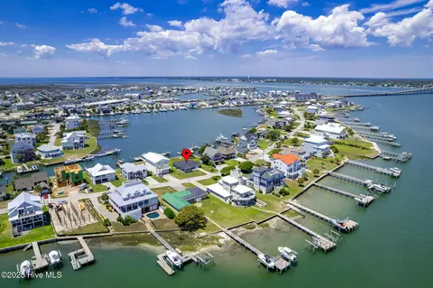 145 Bayview Blvd, Atlantic Beach, NC 28512