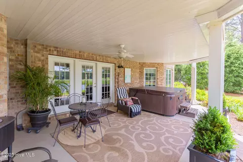 Exterior - 4 Interlachon Ln, Pinehurst, NC 28374 photo 3 of 9