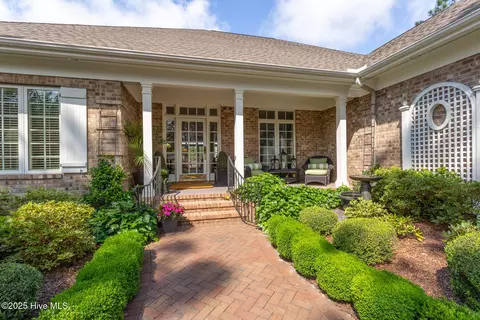Exterior - 4 Interlachon Ln, Pinehurst, NC 28374 photo 1 of 9