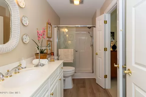 Bath - 4 Interlachon Ln, Pinehurst, NC 28374 photo 6 of 6