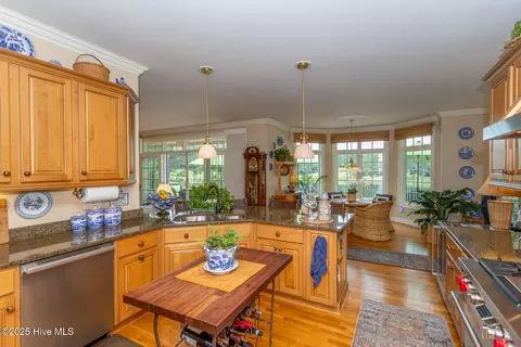 Kitchen - 4 Interlachon Ln, Pinehurst, NC 28374 photo 3 of 3