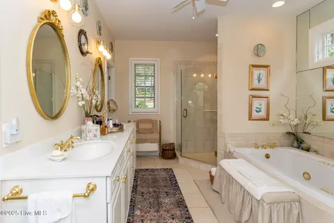 Bath - 4 Interlachon Ln, Pinehurst, NC 28374 photo 1 of 6