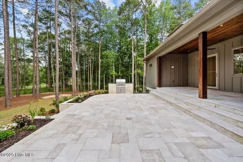 Exterior - 65 Chestertown Dr, Pinehurst, NC 28374 photo 11 of 16