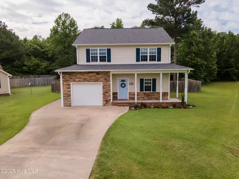 125 Walnut Hills Dr, Richlands, NC 28574