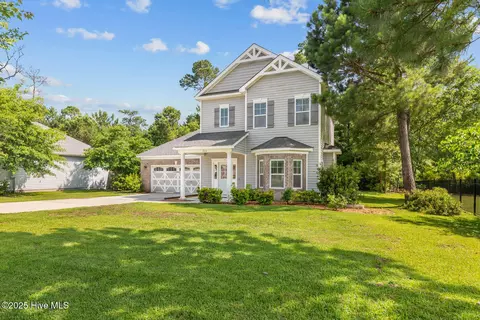 266 Marsh Haven Dr, Sneads Ferry, NC 28460