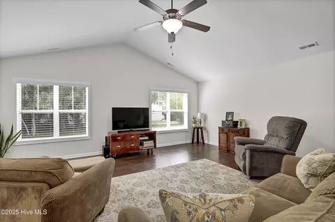 69 Weir Dr, Hampstead, NC 28443 photo 5