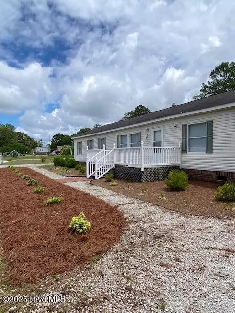 2248 Harbor Ridge Dr SE, Bolivia, NC 28422
