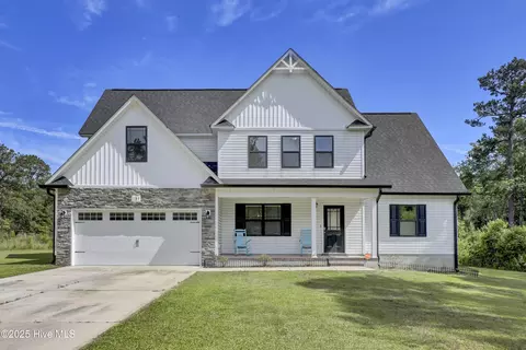 181 Baysden Rd, Chinquapin, NC 28521