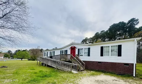2249 Harbor Ridge Dr SE, Bolivia, NC 28422