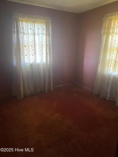 Bedroom - 691 Wade Daughtry Rd, Faison, NC 28341 photo 3 of 3